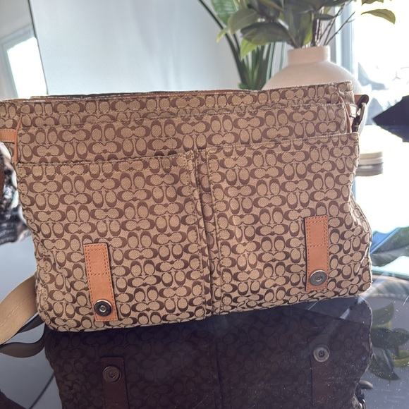 Coach Messenger Bag - Picture 3 of 5